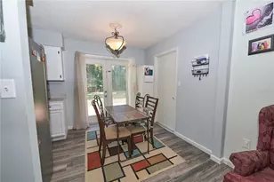 881 Cedar Cir, Tavares, FL 32778 - Photo 18