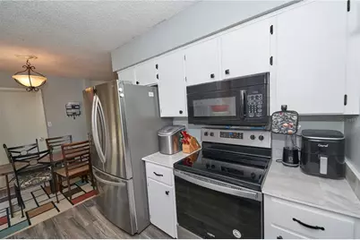 881 Cedar Circle, Tavares, FL 32778 - Photo 14