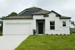 9825 N Angela Dr, Dunnellon, FL 34433 - Photo 2