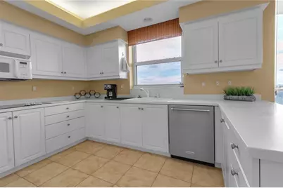 3010 Grand Bay Boulevard #472, Longboat Key, FL 34228 - Photo 12