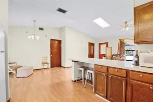 281 NE Greenbrier Ave, Port Saint Lucie, FL 34983 - Photo 12
