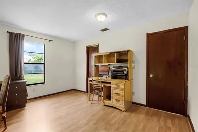 281 NE Greenbrier Avenue, Port Saint Lucie, FL 34983 - Photo 20