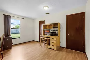 281 NE Greenbrier Ave, Port Saint Lucie, FL 34983 - Photo 20