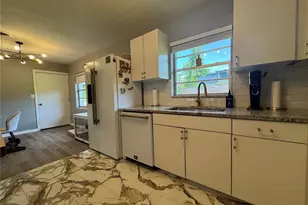 3702 Mirror Lake Dr, Apopka, FL 32703 - Photo 22