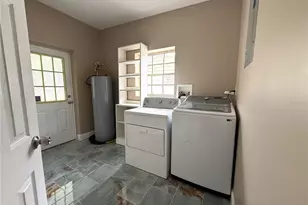 2924 Conway Gardens Rd, Orlando, FL 32806 - Photo 14