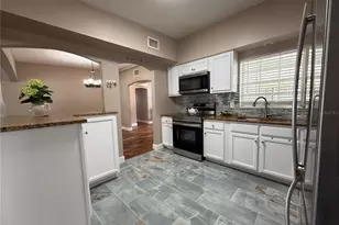 2924 Conway Gardens Rd, Orlando, FL 32806 - Photo 10