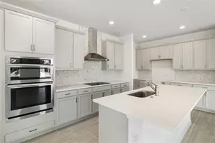 737 Farfields St, Deland, FL 32720 - Photo 4