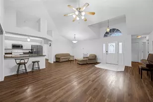 4970 Abaco Dr, Tavares, FL 32778 - Photo 10