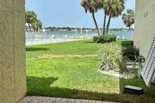 7310 Sunshine Skyway Ln S, Saint Petersburg, FL 33711 - Photo 22