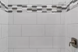 136 N James Pl, Groveland, FL 34736 - Photo 8