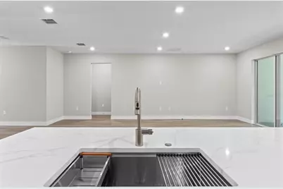 136 N James Place, Groveland, FL 34736 - Photo 16