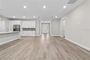 136 N James Pl, Groveland, FL 34736 - Photo 10