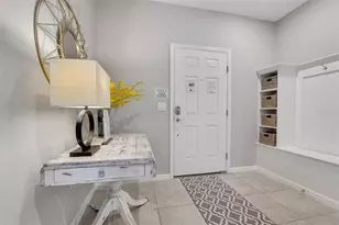 720 Gardenia Ln, Davenport, FL 33897 - Photo 2