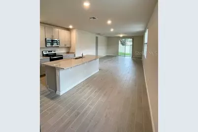 3233 Fresno Place, Zephyrhills, FL 33543 - Photo 4