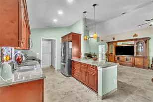 574 Rouzer St, Apopka, FL 32712 - Photo 8