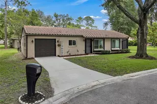 10444 Kingbrook Ln, Orlando, FL 32821 - Photo 2