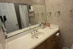 7104 Blue Earth Ct, Orlando, FL 32818 - Photo 20