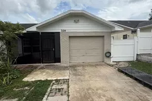 7104 Blue Earth Ct, Orlando, FL 32818 - Photo 2