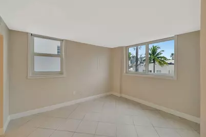 345 Ocean Drive #305, Miami Beach, FL 33139 - Photo 10