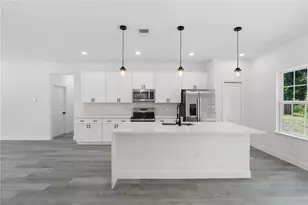 10290 N Biscayne Dr, Citrus Springs, FL 34434 - Photo 6