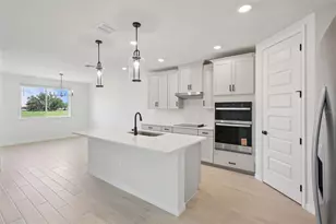 1806 Draughton Dr, Zephyrhills, FL 33541 - Photo 24