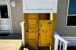 227 Bay St, Port Saint Joe, FL 32456 - Photo 10