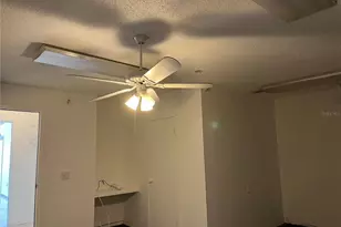 2421 Queenswood Cir, Kissimmee, FL 34743 - Photo 22