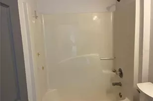 2421 Queenswood Cir, Kissimmee, FL 34743 - Photo 42