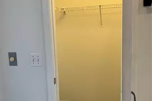 2421 Queenswood Cir, Kissimmee, FL 34743 - Photo 10