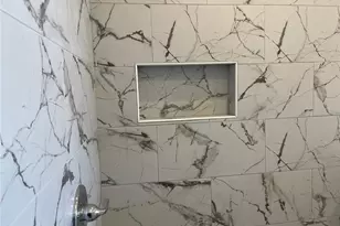 2421 Queenswood Cir, Kissimmee, FL 34743 - Photo 8