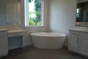 136 New Leatherwood Dr, Palm Coast, FL 32137 - Photo 6