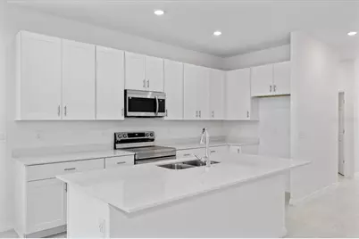 1198 Atlantic Avenue, Fruitland Park, FL 34731 - Photo 2