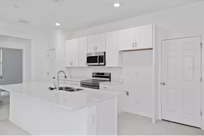 1194 Atlantic Avenue, Fruitland Park, FL 34731 - Photo 2