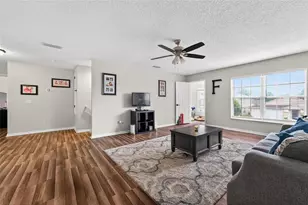 1224 Blackwater Pond Dr, Orlando, FL 32828 - Photo 24