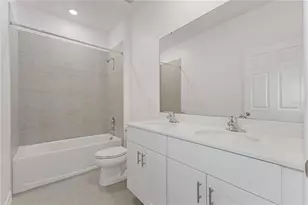 1210 Atlantic Ave, Fruitland Park, FL 34731 - Photo 4