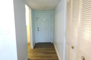 2864 N Powers Dr, Orlando, FL 32818 - Photo 2