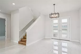 9201 Sanders Tree Loop, Wesley Chapel, FL 33545 - Photo 8