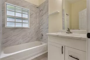 1065 Universal Rest Pl, Kissimmee, FL 34744 - Photo 4