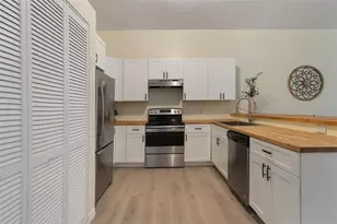 1065 Universal Rest Pl, Kissimmee, FL 34744 - Photo 14