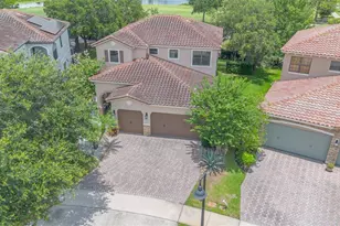 8162 Prestbury Dr, Orlando, FL 32832 - Photo 2