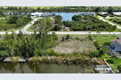 10462 Poughkeepsie Circle, Port Charlotte, FL 33981 - Photo 2