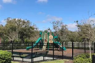 1003 E 10th St, Apopka, FL 32703 - Photo 2