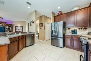 127 Heatherbrooke Cir, Oviedo, FL 32765 - Photo 6