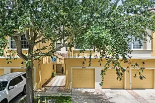 2820 Oakwater Dr, Kissimmee, FL 34747 - Photo 2