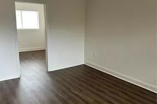 778 Ridenhour Cir, Orlando, FL 32809 - Photo 4