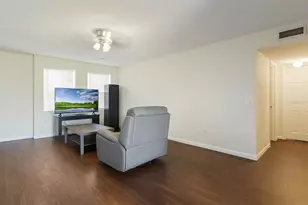 2791 L B McLeod Rd, Orlando, FL 32805 - Photo 2