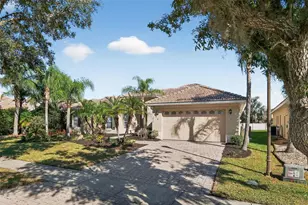 3816 Eagle Isle Cir, Kissimmee, FL 34746 - Photo 2