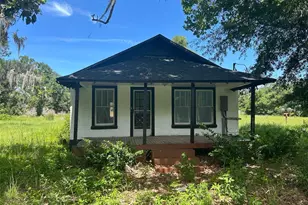 1059 S Moody Rd, Palatka, FL 32177 - Photo 1