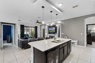 654 Star Magnolia Dr, Kissimmee, FL 34744 - Photo 4