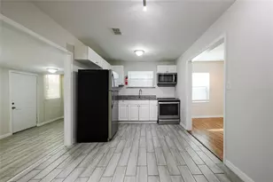 1017 Royal St, Kissimmee, FL 34744 - Photo 10